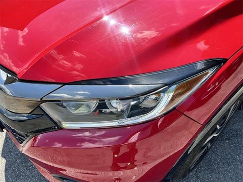 Used 2019 Honda HR-V Sport image 10