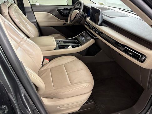 Used 2020 Lincoln Aviator Reserve w/ Elements Package Plus image 44