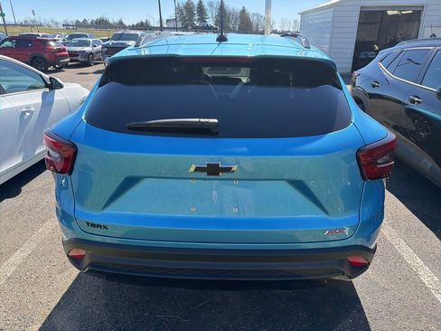 New 2026 Chevrolet Trax RS w/ Sunroof Package FWD image 5