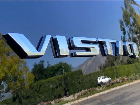 New 2026 Cadillac Vistiq Sport image 29