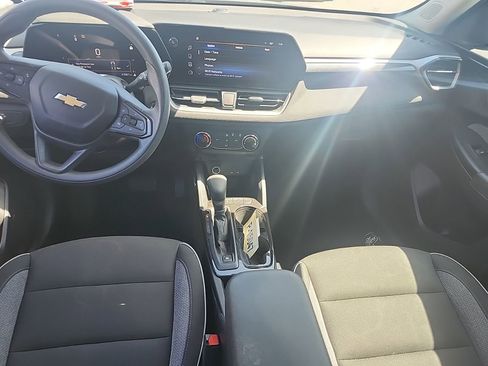 Used 2024 Chevrolet TrailBlazer LS image 5