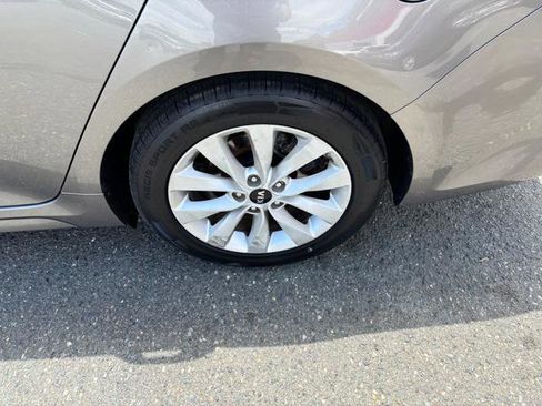 Used 2016 Kia Optima EX w/ Premium Package FWD image 28