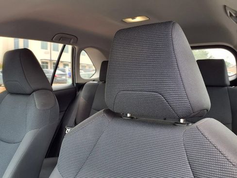 Used 2023 Toyota RAV4 LE FWD image 17