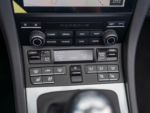 Used 2025 Porsche 718 Boxster S image 20