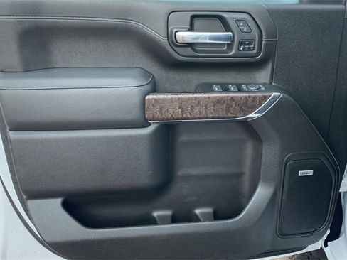 Used 2023 GMC Sierra 3500 Denali w/ Denali Ultimate Package image 17