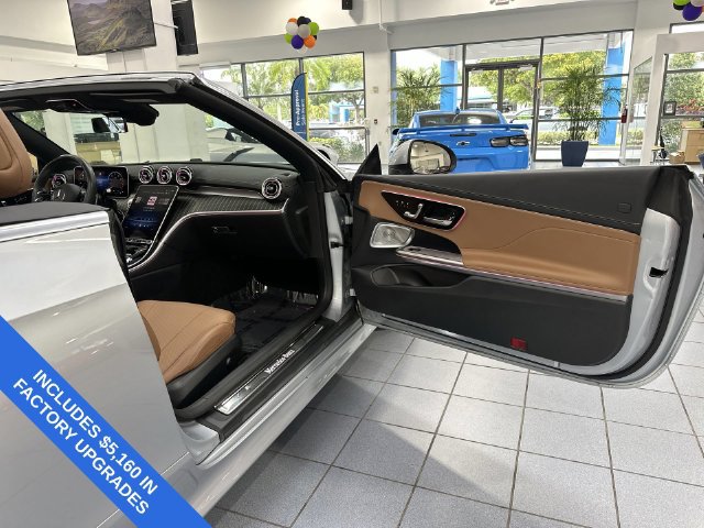 Used 2025 Mercedes-Benz CLE 300 4MATIC Cabriolet image 23