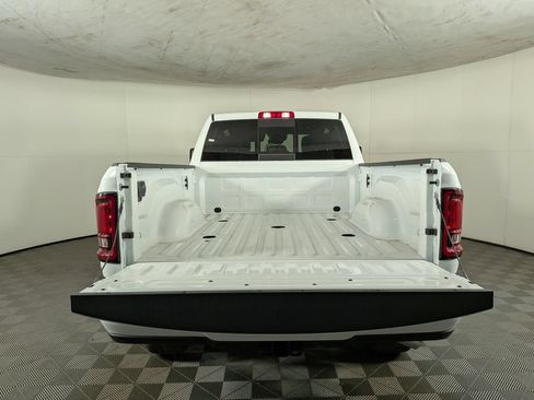 New 2026 RAM 2500 Tradesman AWD/4WD image 9