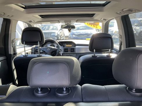 Used 2010 Mercedes-Benz GLK 350 4MATIC image 11
