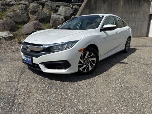 Used 2016 Honda Civic EX image 2