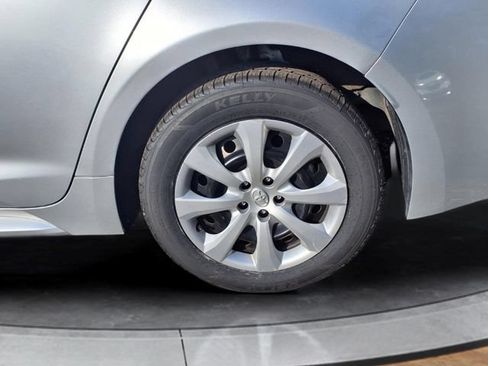 Used 2023 Toyota Corolla LE FWD image 17