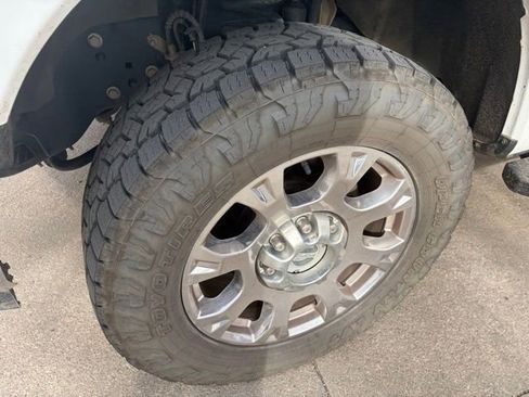 Used 2020 Ford F250 Lariat w/ Lariat Ultimate Package AWD/4WD image 9