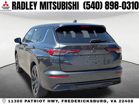 New 2026 Mitsubishi Outlander LE AWD/4WD image 18