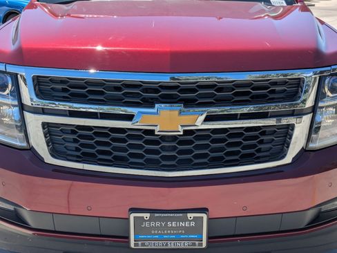 Used 2017 Chevrolet Suburban LT AWD/4WD image 9