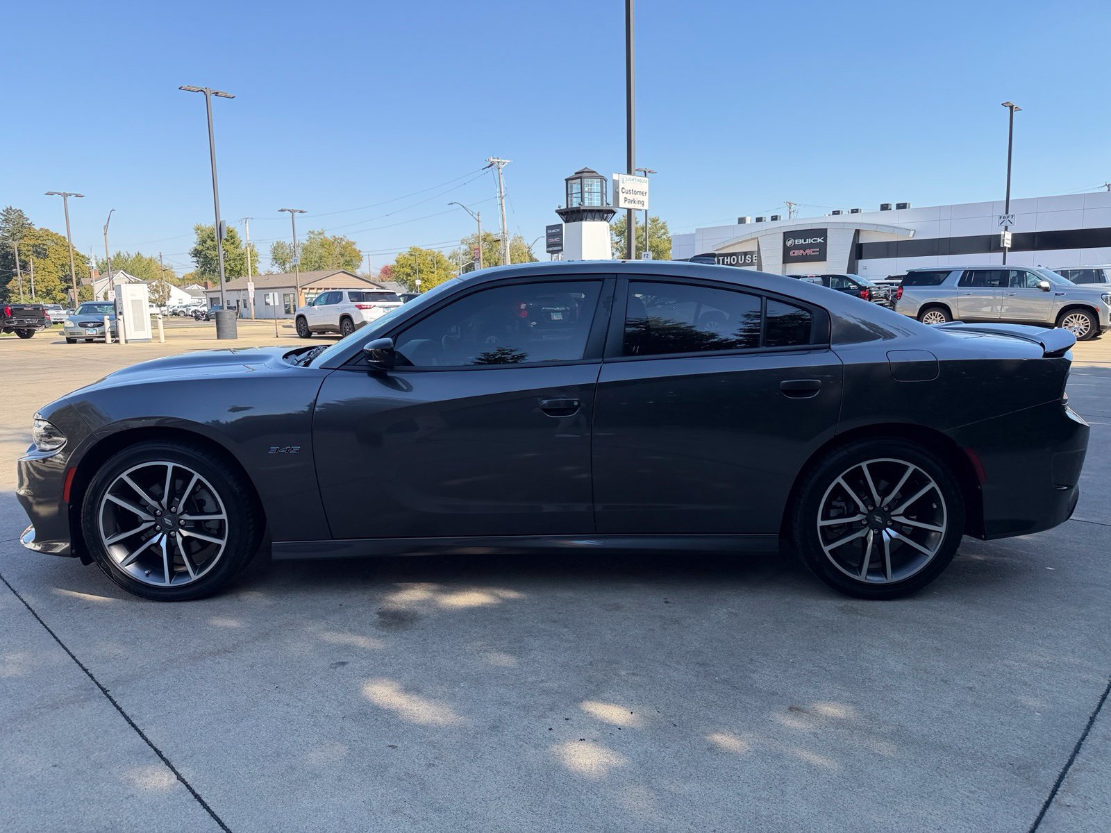 Used 2023 Dodge Charger R/T w/ Plus Group RWD image 8