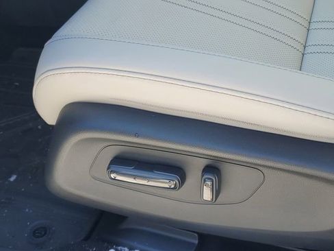 New 2026 Honda HR-V EX-L image 11