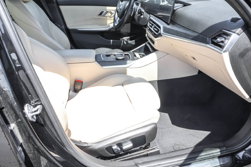 Used 2023 BMW 330i xDrive Sedan w/ Driving Assistance Package AWD/4WD image 39