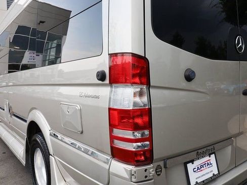 Used 2014 Mercedes-Benz Sprinter 3500 image 25