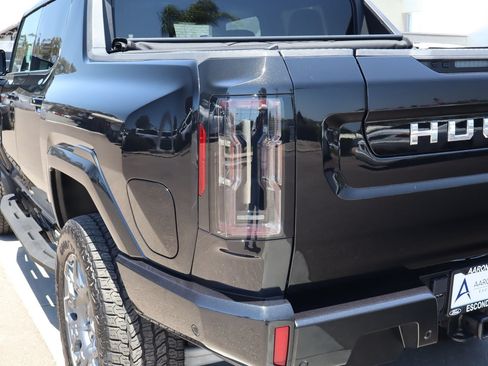 Used 2025 GMC Hummer EV 3X AWD/4WD image 16