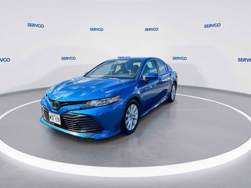 Used 2019 Toyota Camry LE FWD image 4