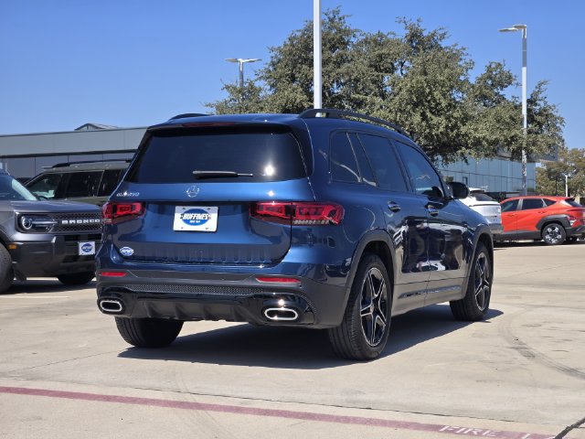 Used 2023 Mercedes-Benz GLB 250 w/ AMG Line image 4