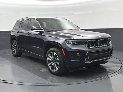 Used 2024 Jeep Grand Cherokee Overland w/ Adv Protech Group III AWD/4WD image 1
