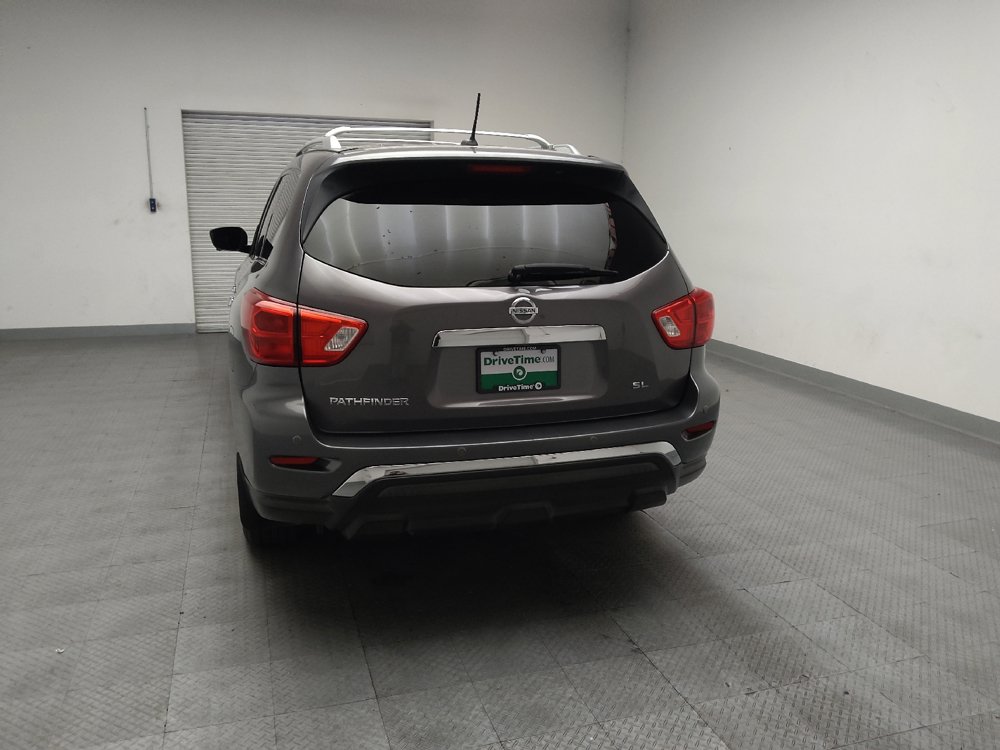 Used 2018 Nissan Pathfinder SL w/ Cargo Package FWD image 6