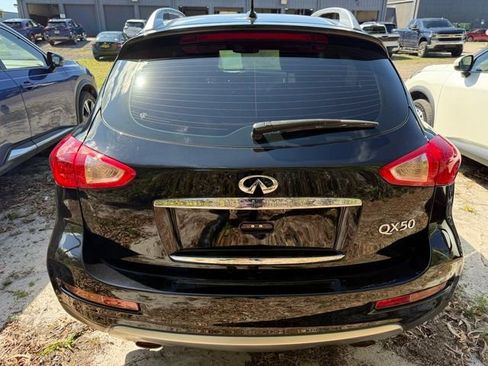 Used 2016 INFINITI QX50 Journey w/ Premium Package RWD image 3