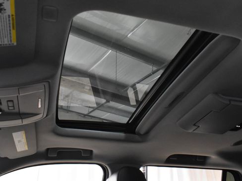 Used 2017 Chevrolet Tahoe Premier image 5