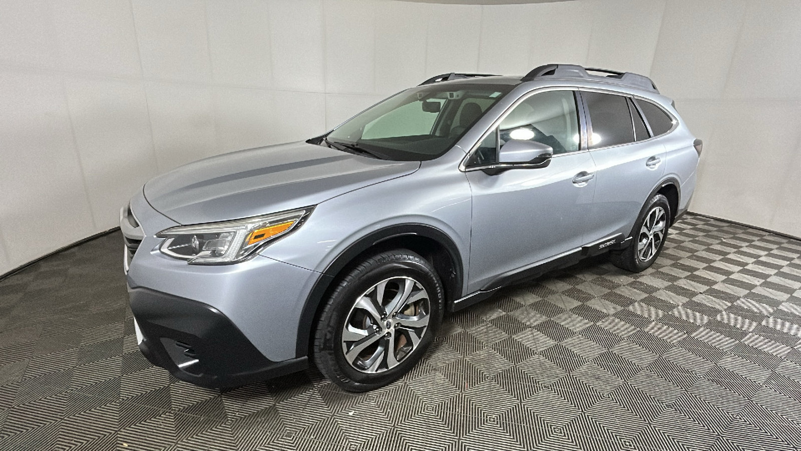 Used 2020 Subaru Outback Limited XT AWD/4WD image 8