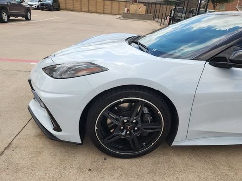 Used 2021 Chevrolet Corvette Stingray Preferred Conv w/ Z51 Performance Package RWD image 7