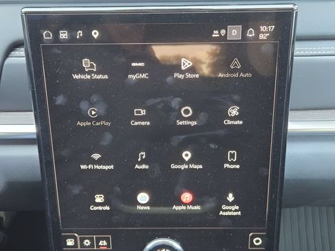 Used 2026 GMC Terrain Denali w/ LPO, Floor Liner Package AWD/4WD image 15