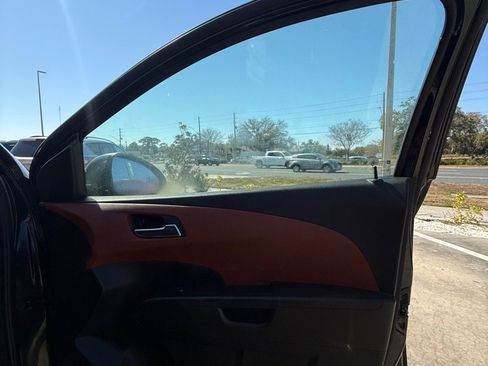 Used 2015 Chevrolet Sonic LT image 11