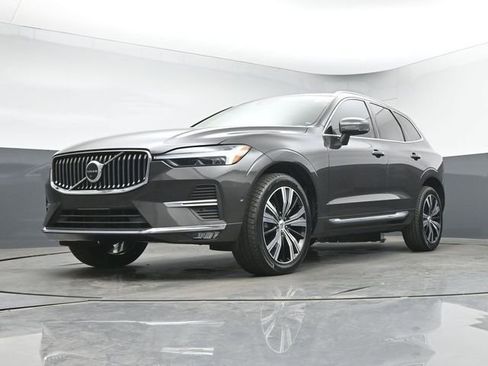 Used 2023 Volvo XC60 B5 Plus w/ Protection Package AWD/4WD image 35