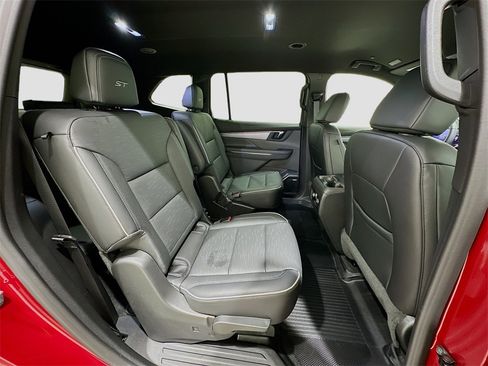 Used 2026 Buick Enclave Sport Touring w/ Power Package image 29