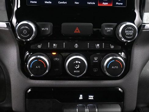 Used 2024 RAM 1500 Laramie RWD image 36