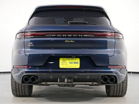 Used 2025 Porsche Cayenne Turbo image 11