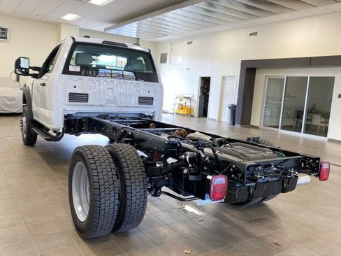 New 2026 Ford F550 4x4 Regular Cab Super Duty w/ XL Chrome Package image 5