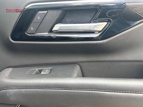 Used 2025 Chevrolet Tahoe LT AWD/4WD image 14