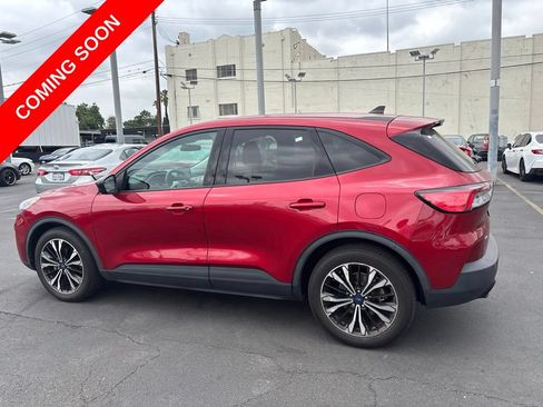 Used 2022 Ford Escape SE w/ SE Sport Appearance Package FWD image 7