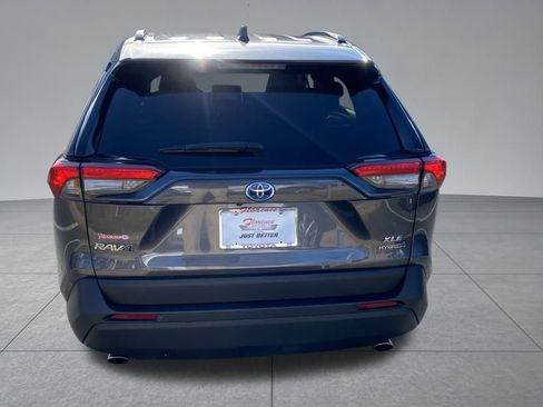 Used 2024 Toyota RAV4 XLE image 12