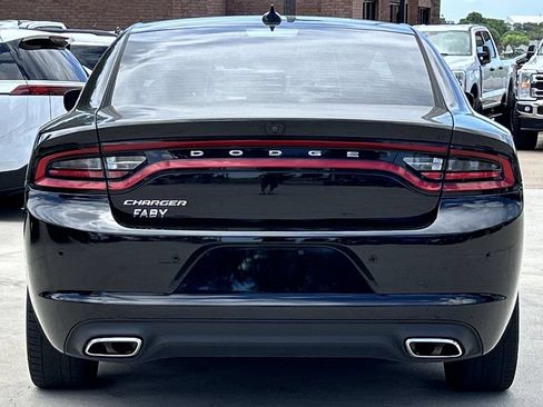 Used 2023 Dodge Charger SXT RWD image 5