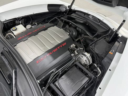 Used 2019 Chevrolet Corvette Stingray Coupe RWD image 39