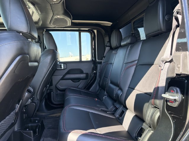 Used 2025 Jeep Gladiator Rubicon AWD/4WD image 12