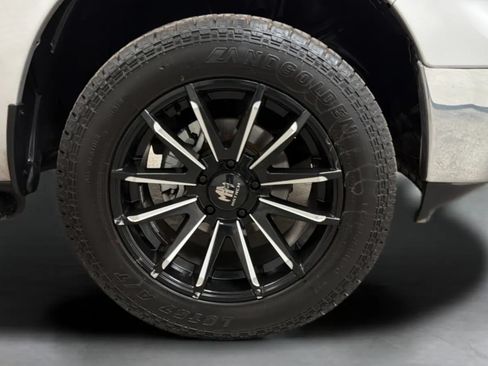 Used 2017 RAM 1500 Classic SLT RWD image 23