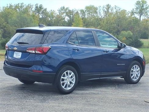 Used 2023 Chevrolet Equinox LS w/ LS Convenience Package image 22