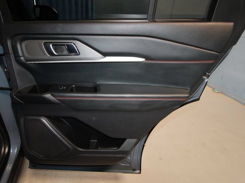 Used 2025 Ford Explorer ST-Line AWD/4WD image 24