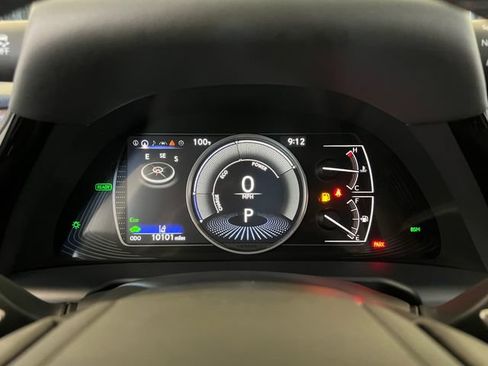 Used 2025 Lexus ES 300h w/ Premium Package FWD image 26