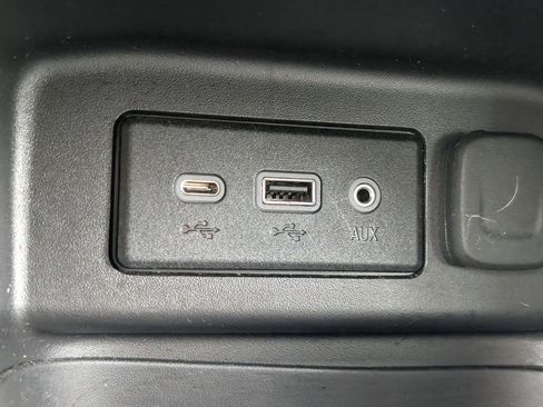 Used 2023 Chevrolet Equinox LT AWD/4WD image 19