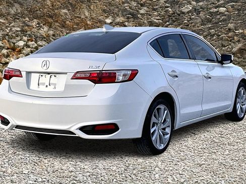 Used 2018 Acura ILX Premium Package image 2