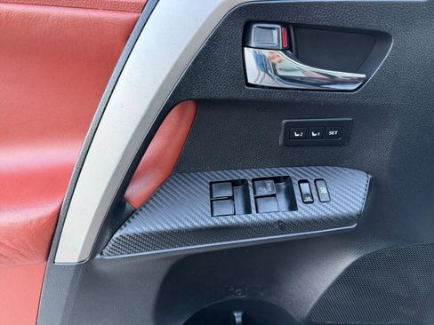 Used 2013 Toyota RAV4 Limited image 17